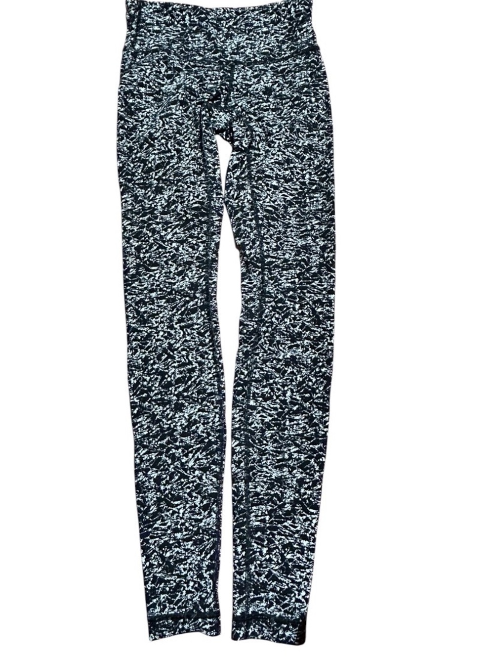 Lululemon “in movement legging”
